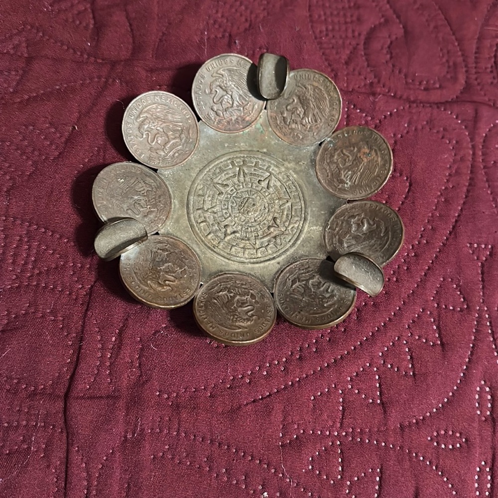 Vintage 1960’s coin ashtray, made in Mexico.